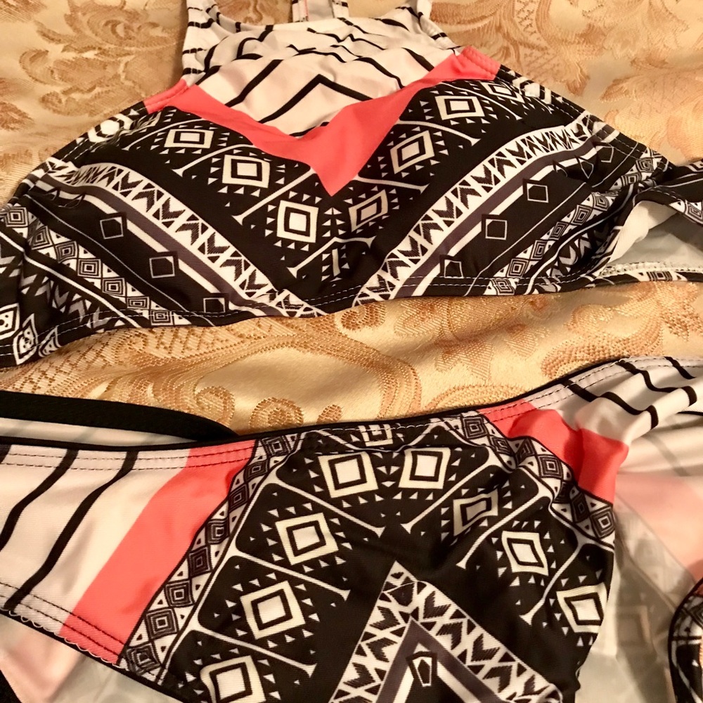 New bikini ๐ - Picture 2 of 4